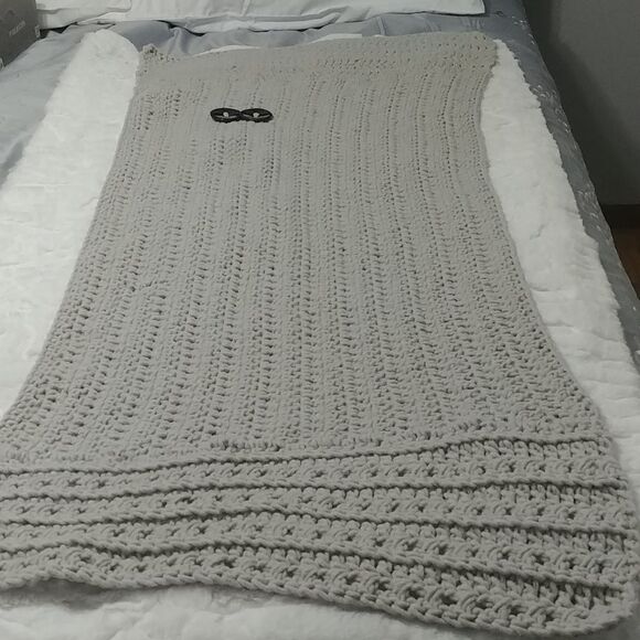 Handmade Crocheted Heavyweight Left Handed Light Grey Shawl/Poncho - Picture 6 of 6